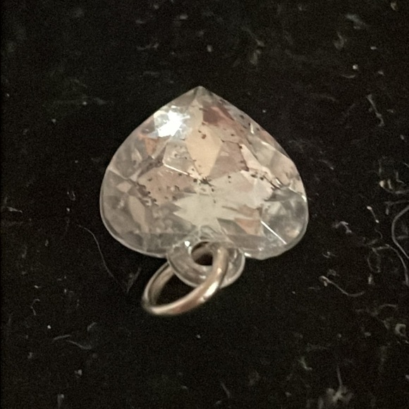 0.5” heart shaped clear crystal charm pendant with jump hoop - Picture 7 of 11